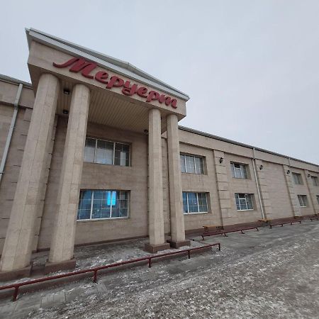 1 Комнатные Апартаменты На Садуакасова 24 コクシェタウ エクステリア 写真