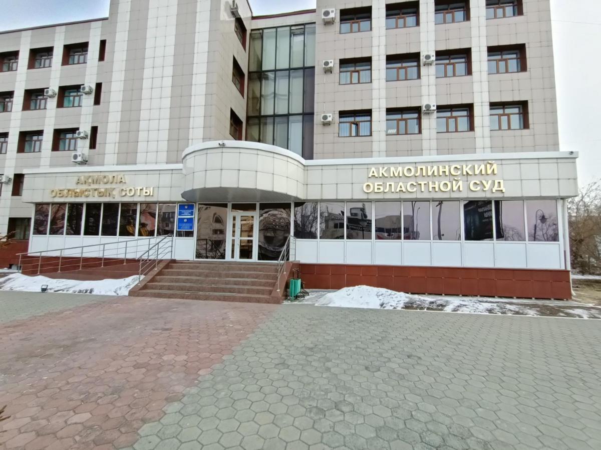 1 Комнатные Апартаменты На Садуакасова 24 コクシェタウ エクステリア 写真
